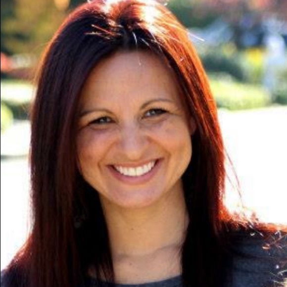 Meet your Posher, Lissa - Picture 1 of 1